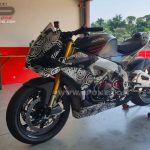2021 Aprilia Tuono V4 1100 får MotoGP Winglets