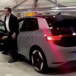 Elon Musk testar nya VW ID.3