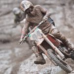 Jeffrey Herlings tar hem segern i leran