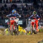 Ken Roczen högst upp på pallen i SX premiären