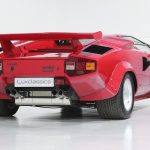 Lånade bakljus på Lamborghini Countach