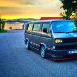 VW Caravelle med 1100 hästar i baksätet