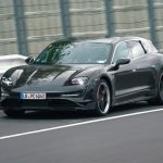 Porsche Taycan Cross Turismo Wagon testas på Nürburgring