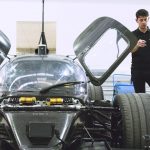 Vem är snabbast – En racingförare, eller en robot?